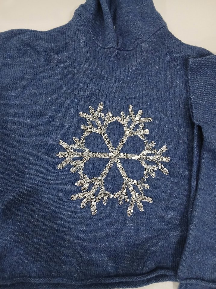 Kız Çocuk Kapüşonlu Nakışlı Triko Panço - Görsel 3