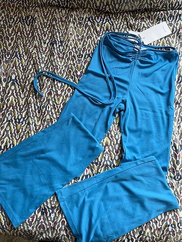 Bershka Pantolon