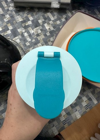 Tupperware Turkuaz Renkli Plastik Mutfak Şişesi