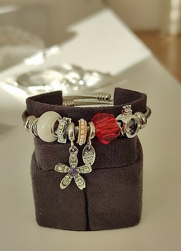 Çelik çiçek charmlı Pandora bileklik 
