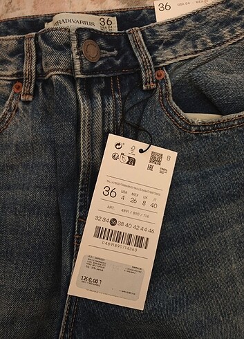 36 Beden mavi Renk Stradivarius d92 straight wide pantolon