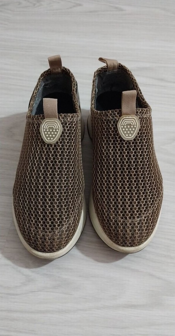 Yılan Desenli Kahverengi Dolgu Topuk Spor Ayakkabı - Görsel 2