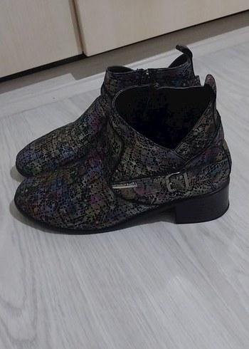 Mamamia Yılan Desenli Kadın Bot - Görsel 3