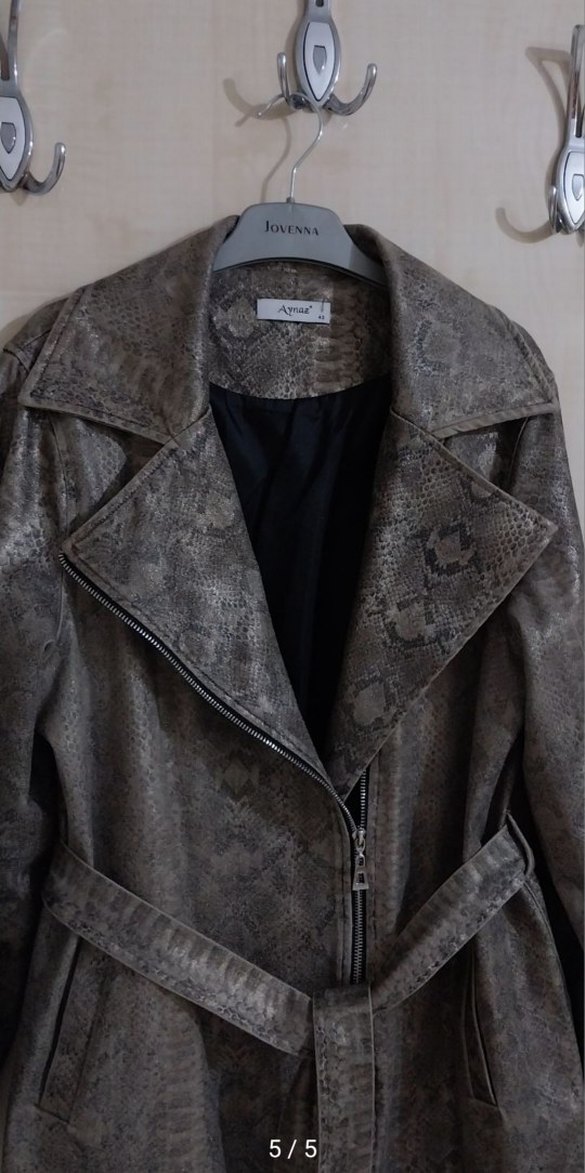 Gri Yılan Desenli Midi Deri Görünümlü Ceket - Görsel 5