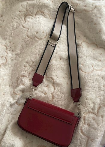 Küçük Bordo Rugan Çanta - Görsel 3