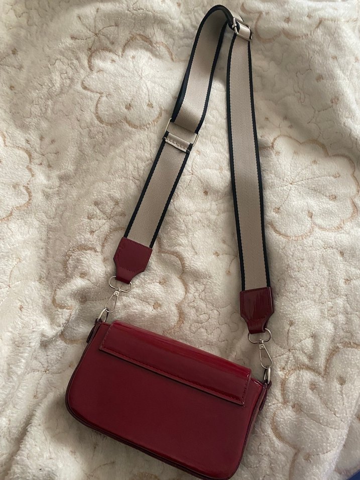 Küçük Bordo Rugan Çanta - Görsel 3