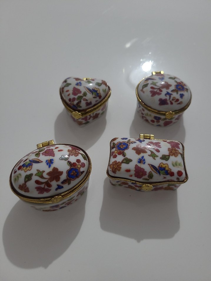 Çiçek Desenli Renkli Vintage Takı Kutuları - Görsel 3