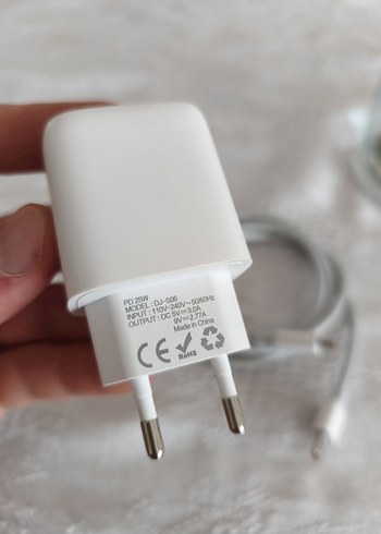 ORİJİNAL DEJI Telefon Şarj Adaptörü + 100W destekli Kablo - Görsel 4