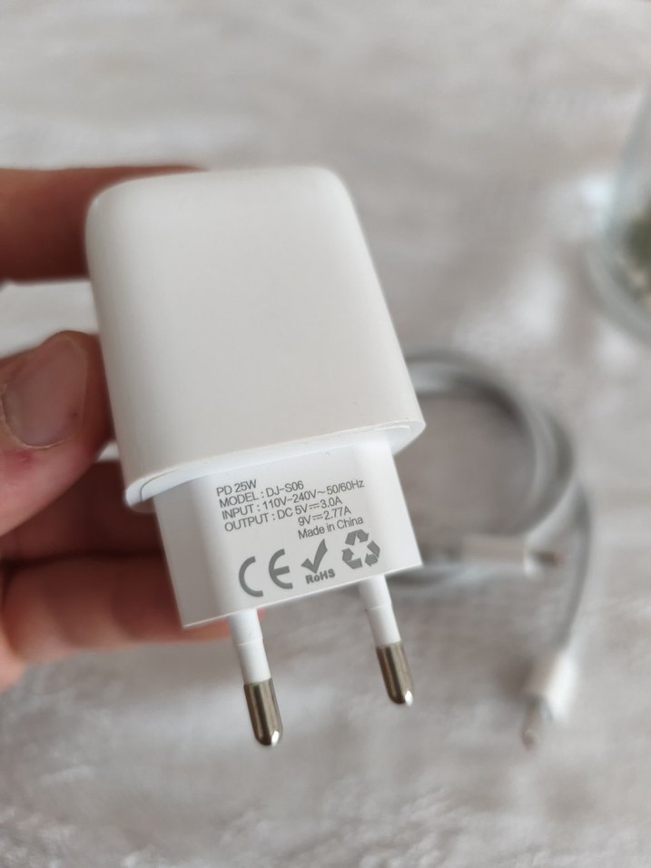 ORİJİNAL DEJI Telefon Şarj Adaptörü + 100W destekli Kablo - Görsel 4