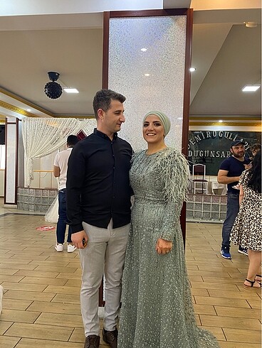 42 Beden yeşil Renk Kenzel abiye muhteşem renk ve şık oluşu