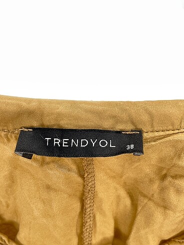 38 Beden çeşitli Renk Trendyol & Milla Bluz %70 İndirimli.