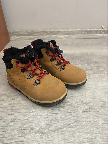 LC Waikiki Çocuk bot