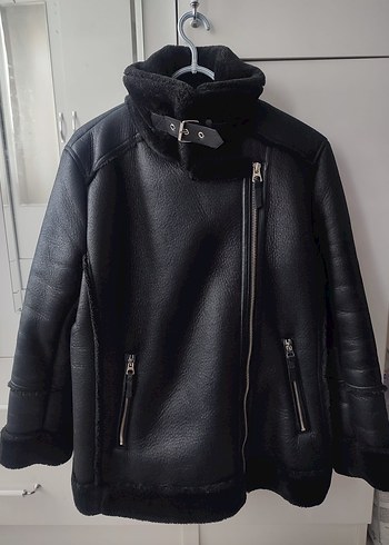 l Beden Bershka Siyah Kürklü Deri Ceket