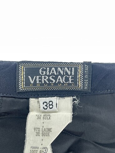 38 Beden siyah Renk Gianni Versace Mini Etek %70 İndirimli.