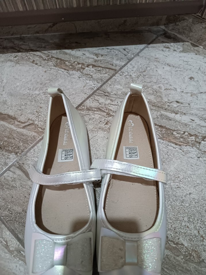 Kız Çocuk Beyaz Fiyonklu Babet Ayakkabı - Görsel 2