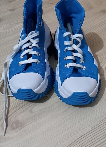 37 Beden mavi Renk Converse marka ayakkabi
