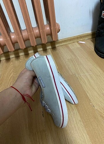36 Beden Adidas Yazlık Ayakkabı
