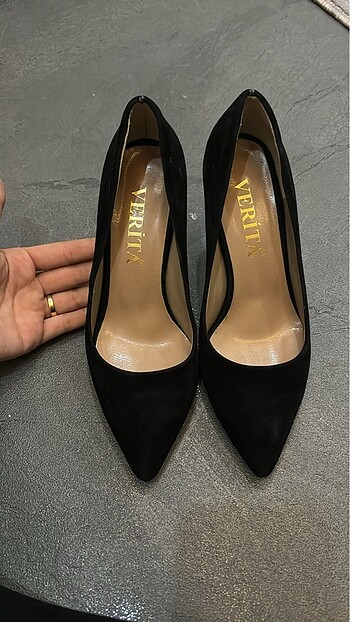 Süet stiletto