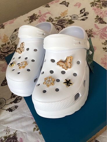 Crocs????????????