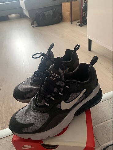 Nike Air270 react