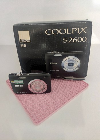 Nikon COOLPIX S2600 Dijital Fotoğraf Makinesi