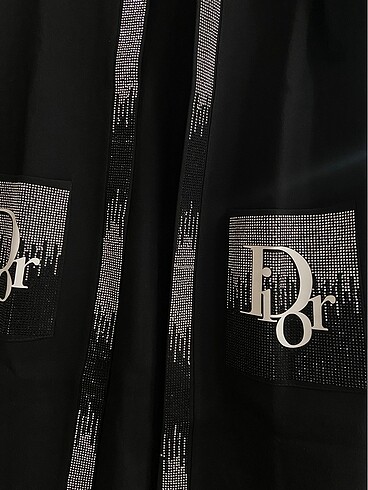 38 Beden Dior taşlı hırka