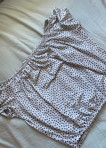 Beyaz Puantiyeli Kayık Yaka Kısa Bluz - Görsel 2