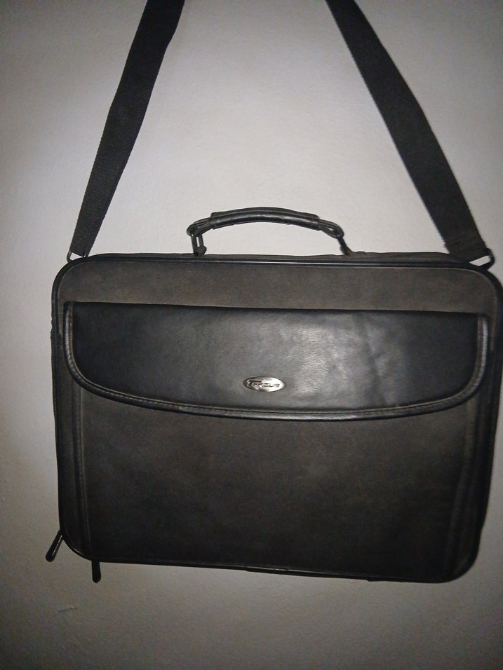 Siyah Deri Kadın Laptop Çantası - Görsel 3