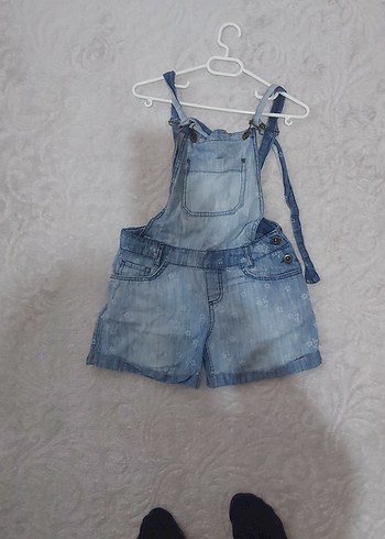 34 beden Kız Çocuk Mavi Batik Denim Askılı Şort Tulum