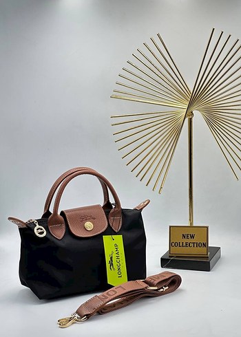 Longchamp Siyah Deri Çapraz Çanta Püsküllü