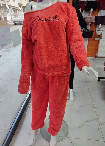 Polar pijama m - L ve xl bedenleri mevcuttur 