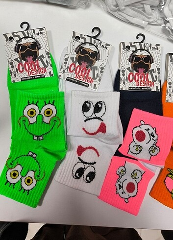 diğer Beden çeşitli Renk Bayan emoji çoraplar adet 20 tl