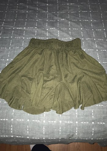 xs Beden haki Renk Trendyolmilla yeşil mini etek