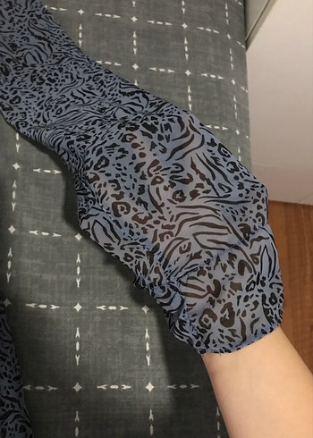 36 Beden Trendyolmilla mavi desenli elbise