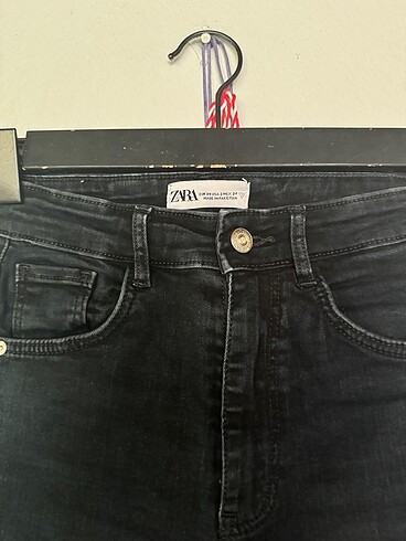 Zara Dar Paça Jean
