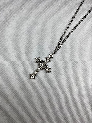 American Vintage Kalpli haç kolye