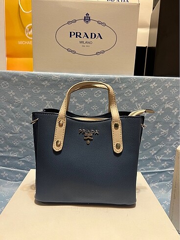 Prada A++ Prada el omuz çantası