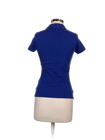 36 Beden Lacoste T-shirt %70 İndirimli.