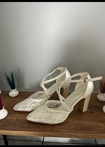 Nine West Zarif gelin ayakkabısı
