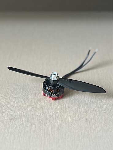 RS2205 Yarış Drone'u Motoru [4 ADET]