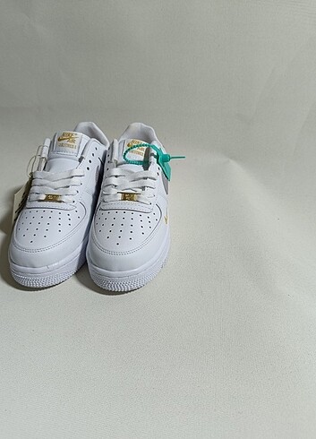 Nike Nike Air airforce gold