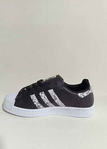 Adidas süperstar 