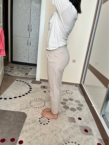 Diğer Kız pantolon yeni gibi