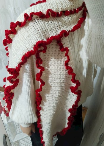 Kırmızı Fırfırlı El Örgüsü Atkı - Görsel 2