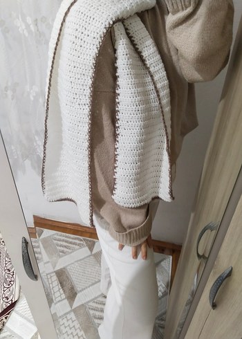 Örgü Kadın Atkı Beyaz Kahve Detaylı - Görsel 3