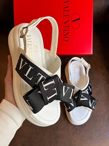 Valentino Sandals Size : 36-37-38-39-40