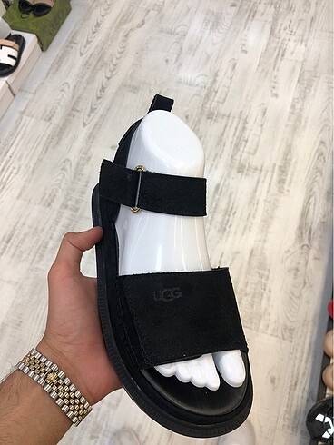 Ugg UGG bayan sandalet her numara mevcut