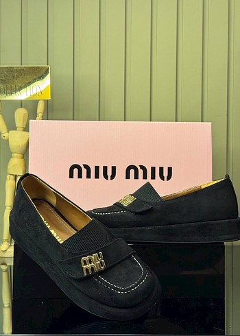 Miu Miu Siyah Süet Tokalı Kadın Loafer