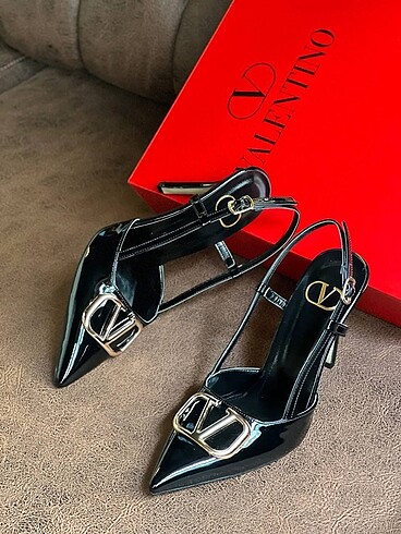 Valentino ????? Size : 36-37-38-39-40-41