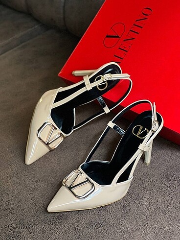 Valentino Valentino ????? Size : 36-37-38-39-40-41